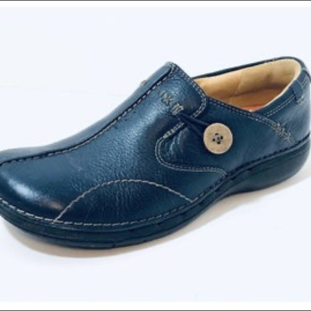 Clarks Unstructured Un Loop Slip Casual Leather Shoes, 7M